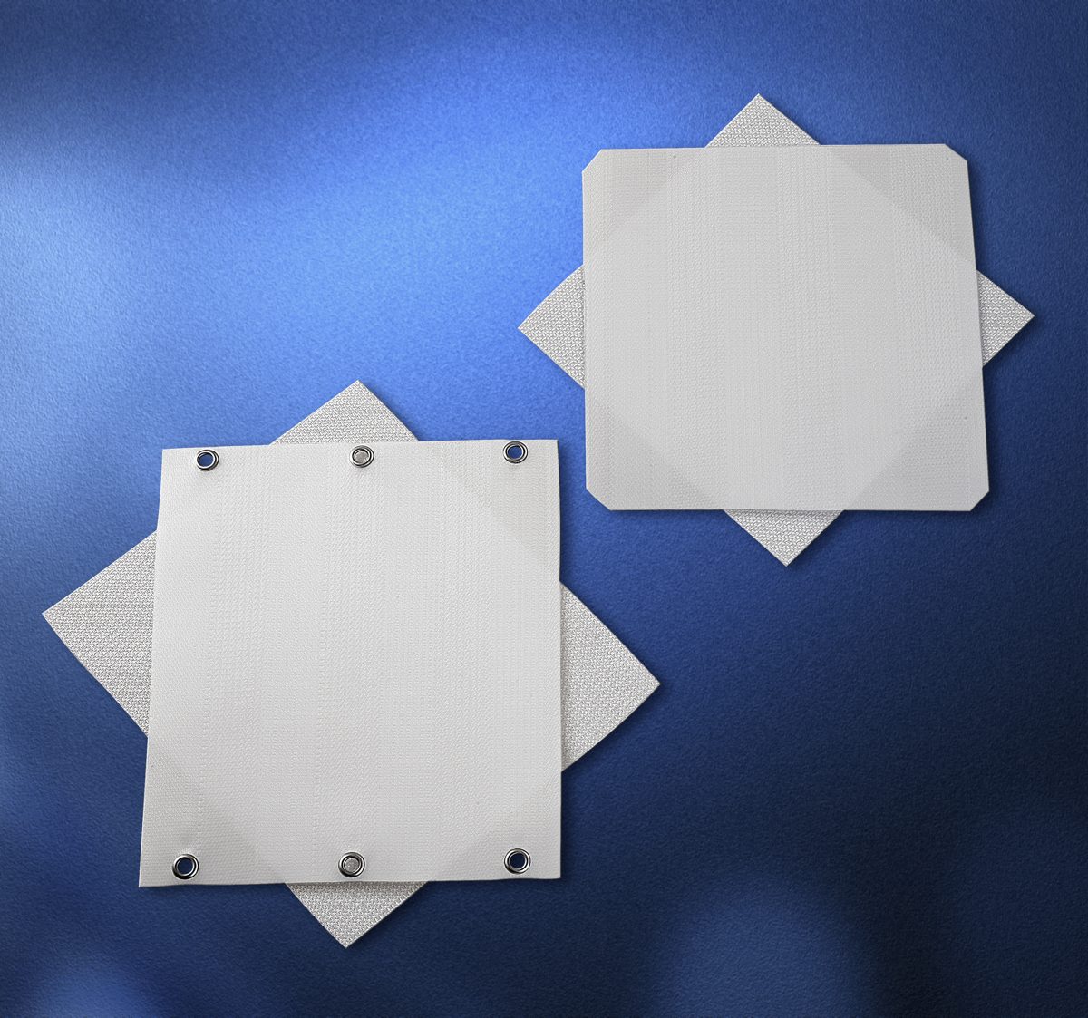 Single-layer and Double-layer Cloths for Tiles